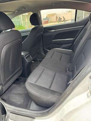 Location hyundai elantra image 6
