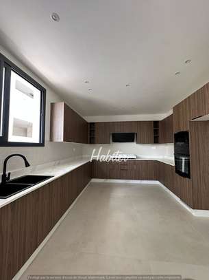 Appartement Duplex à louer aux Almadies image 4