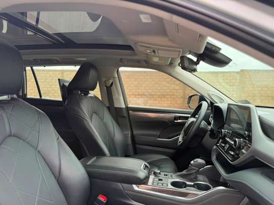 Toyota Highlander Platinium 2023 image 6