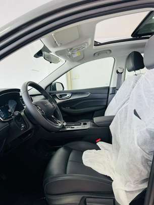 ROEWE RX5 PLUS véhicule chinois intélligent image 2