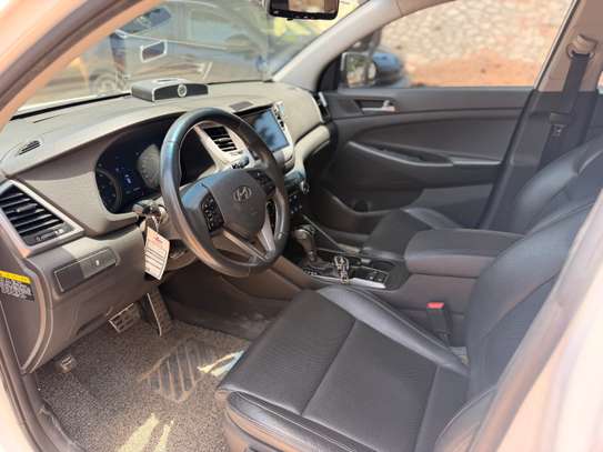 HYUNDAI TUCSON DIESEL 2017/18 image 2