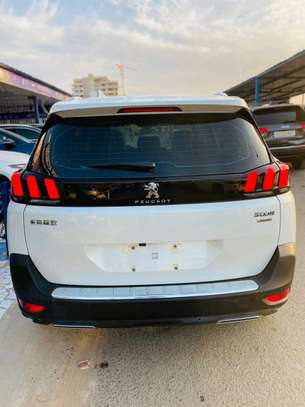 Peugeot 5008 2019 7 place image 14