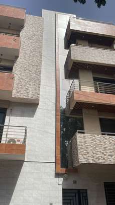 À LOUER - Appt 145 m² - 3 chambres et 1 salon - Sipres VDN image 2