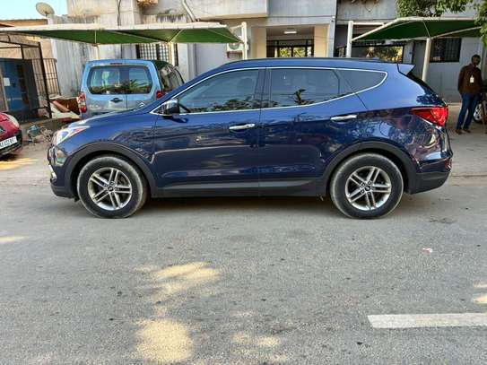 HYUNDAI SANTA FE image 5