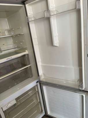 Réfrigérateur combiné blanc 2 portes spacieux image 2