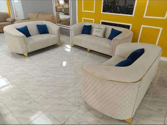 Salons vip 7 places image 12