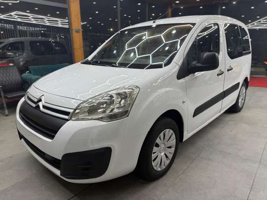 citroen berlingo 2019 image 6