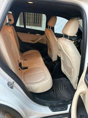 BMW  X1 image 7
