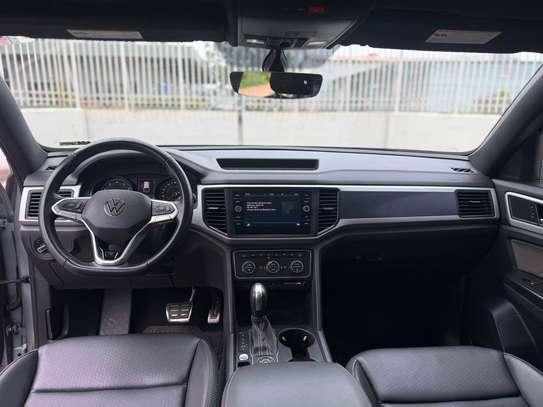 Volkswagen atlas SE image 2