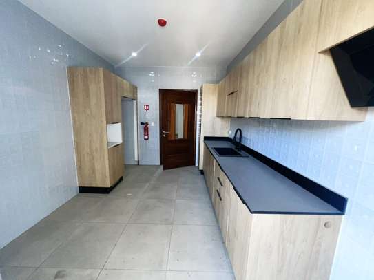 APPARTEMENT F3 HAUT STANDING A NGOR image 13