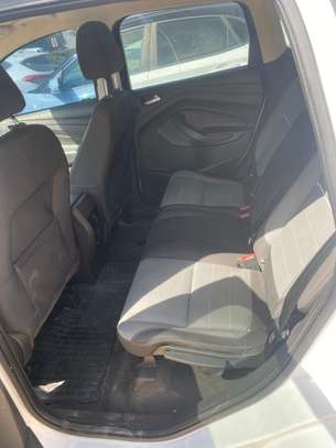 Ford Escape image 5
