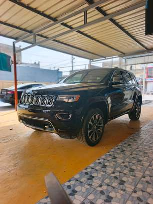 JEEP CHEROKEE OVERLAND image 2