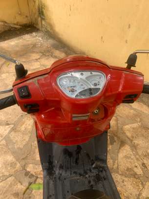 MOTO image 5