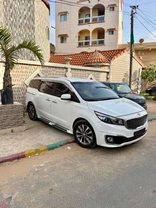 KIA CARNIVAL 2016, 9 places image 7