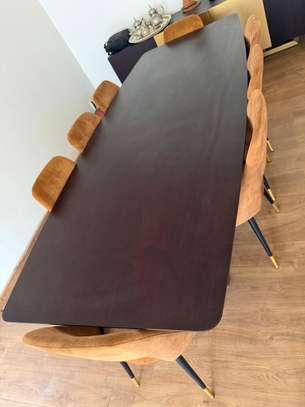 Grande table à manger en bois massif avec 8 chaises image 2