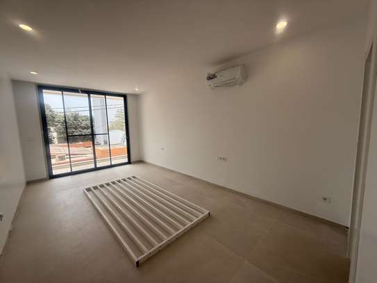 Appartement f4 neuf à louer au point e image 11