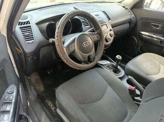 Kia soul image 2