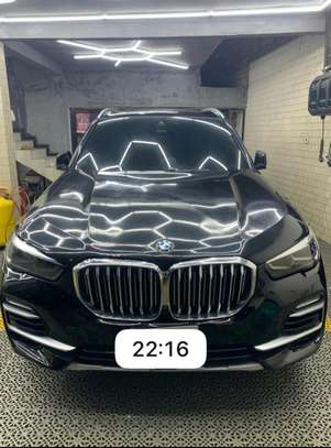 BMW X5 à louer sur Dakar image 4