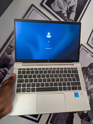 HP elitebook 830 g8 / i5 11th /256gb /16gb ram image 9