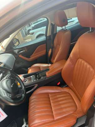 JAGUAR F-PACE 20d 2017 image 3