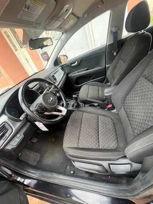 Magnifique Kia rio 2019,  2 ieme propriétaire image 3