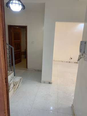 Location Villa 4 chambres salon Cité cheikh Amar Mamelles image 2