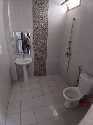 Villa R+1 avec piscine aux Almadies image 8