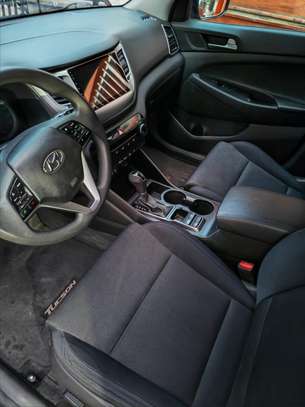 Hyundai Tucson image 3