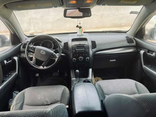 Kia sorento image 11