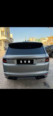 Range Rover SVR image 8