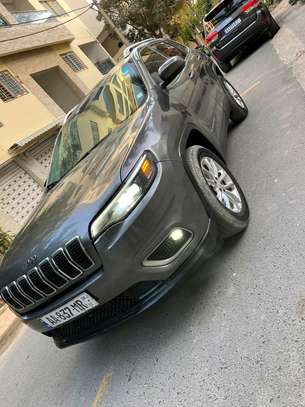 Jeep cherokee 2019 image 5