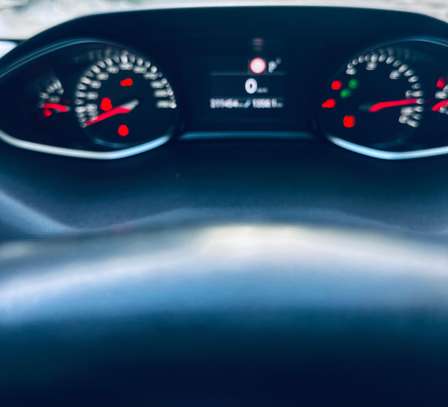 Peugeot 308 venant année 2019 diesel image 11