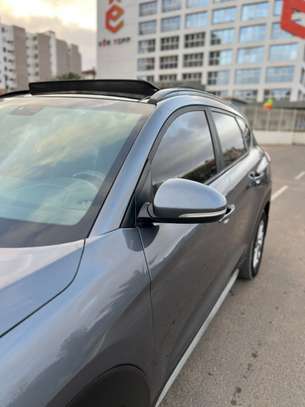 Hyundai tucson 2017 image 2