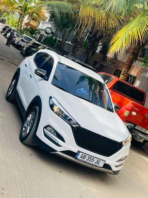 HYUNDAI TUCSON 2016/17 2.0 image 3
