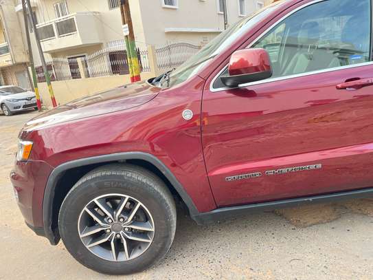 Jeep Grand Cherokee image 3