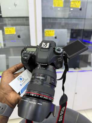 Canon 80D image 6