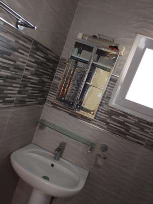 APPARTEMENT A LOUER MAMELLES CITE MBACKIYOU FAYR image 5