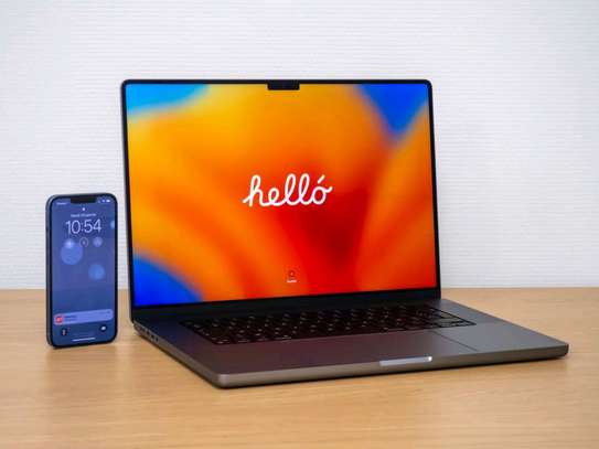 MacBook Pro 16' (2023) image 2