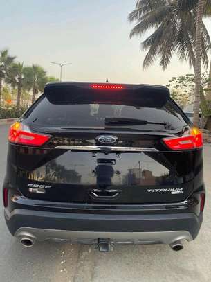 Ford Edge disponible en location image 2