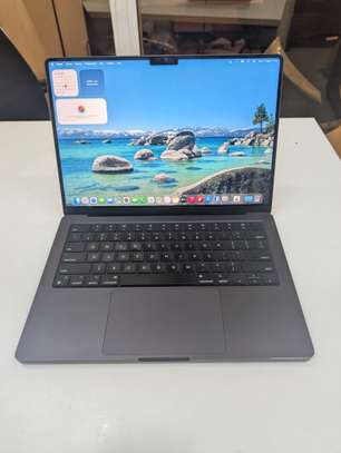 MacBook Pro M4 Pro 14 pouces 2024 24g de ram 512g image 3