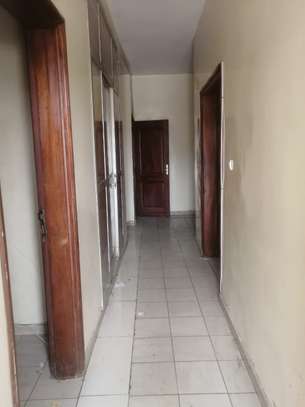 Appartement à louer pour bureau Sacré Cœur BRT image 13