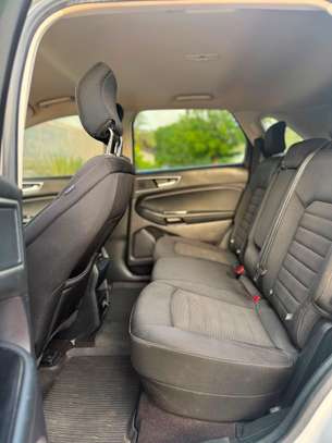 Ford Edge image 4
