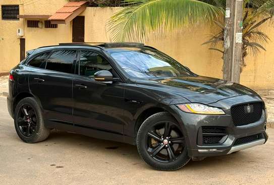 JAGUAR F-PACE 35T 2017 image 9