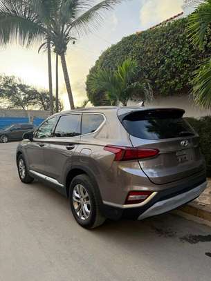 Hyundai Santa Fe 2019 image 5