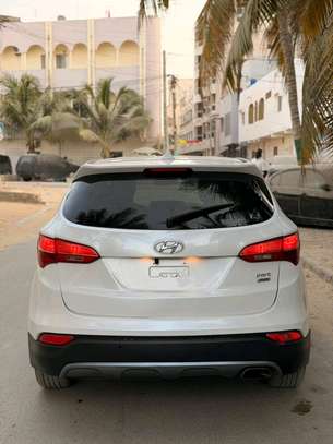 Hyundai santafe 4x4 image 7