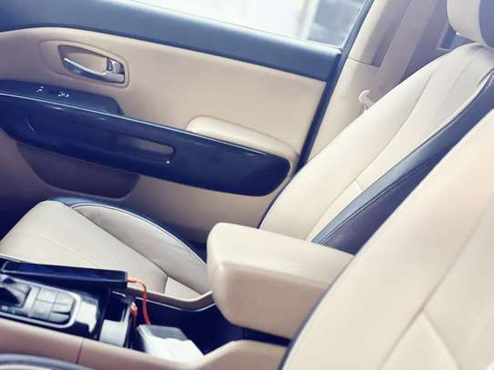 KIA SEDONE 2016 (voiture familiale) image 11