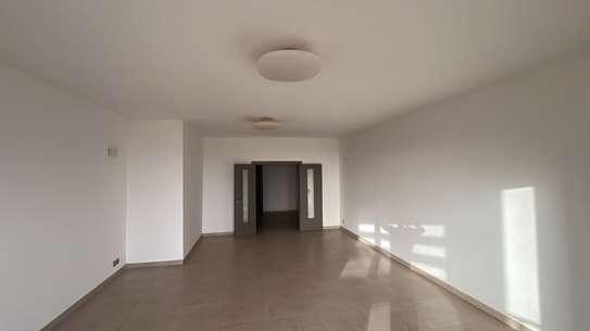 Appartement lumineux avec balcon  F4 à Mermoz image 2