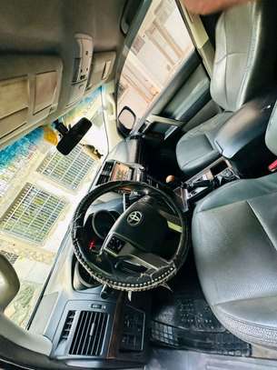 Toyota Land cruiser 2012 image 3