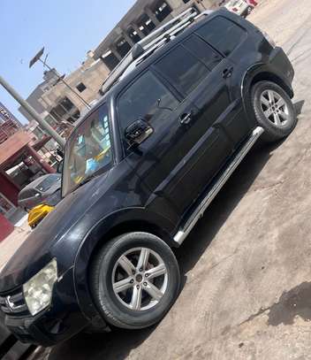 Mitsubishi Pajero image 9