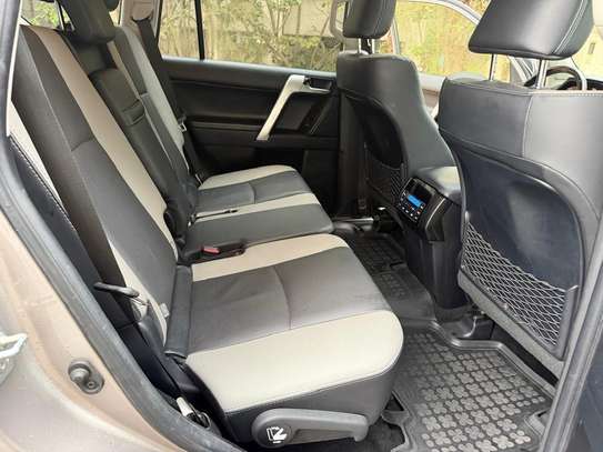 Toyota prado Vx année 2023 image 4